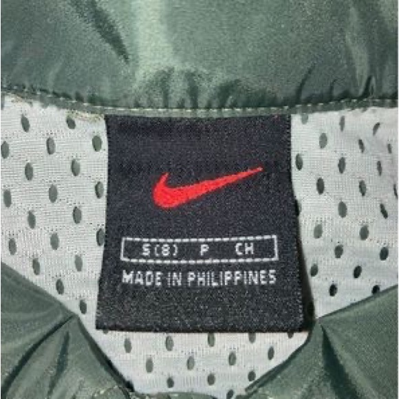 Vintage Youth Nike Windbreaker - Picture 2 of 6